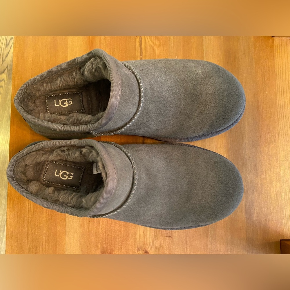 Ugg Classic Slipper Women - Picture 8 of 10